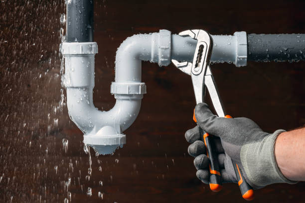 Professional Gas Line Repair technician working in Hanna, IN